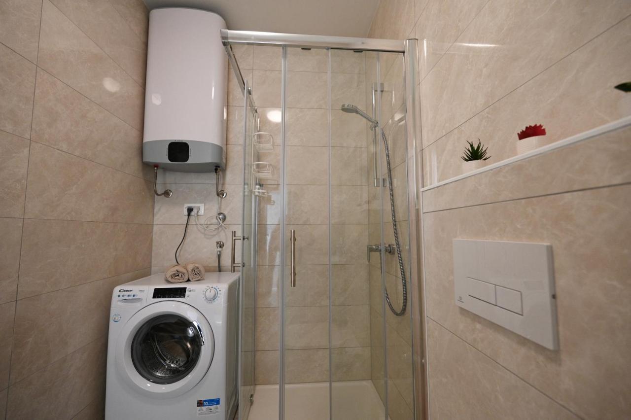 Apartman Lovre Zadar Exteriör bild