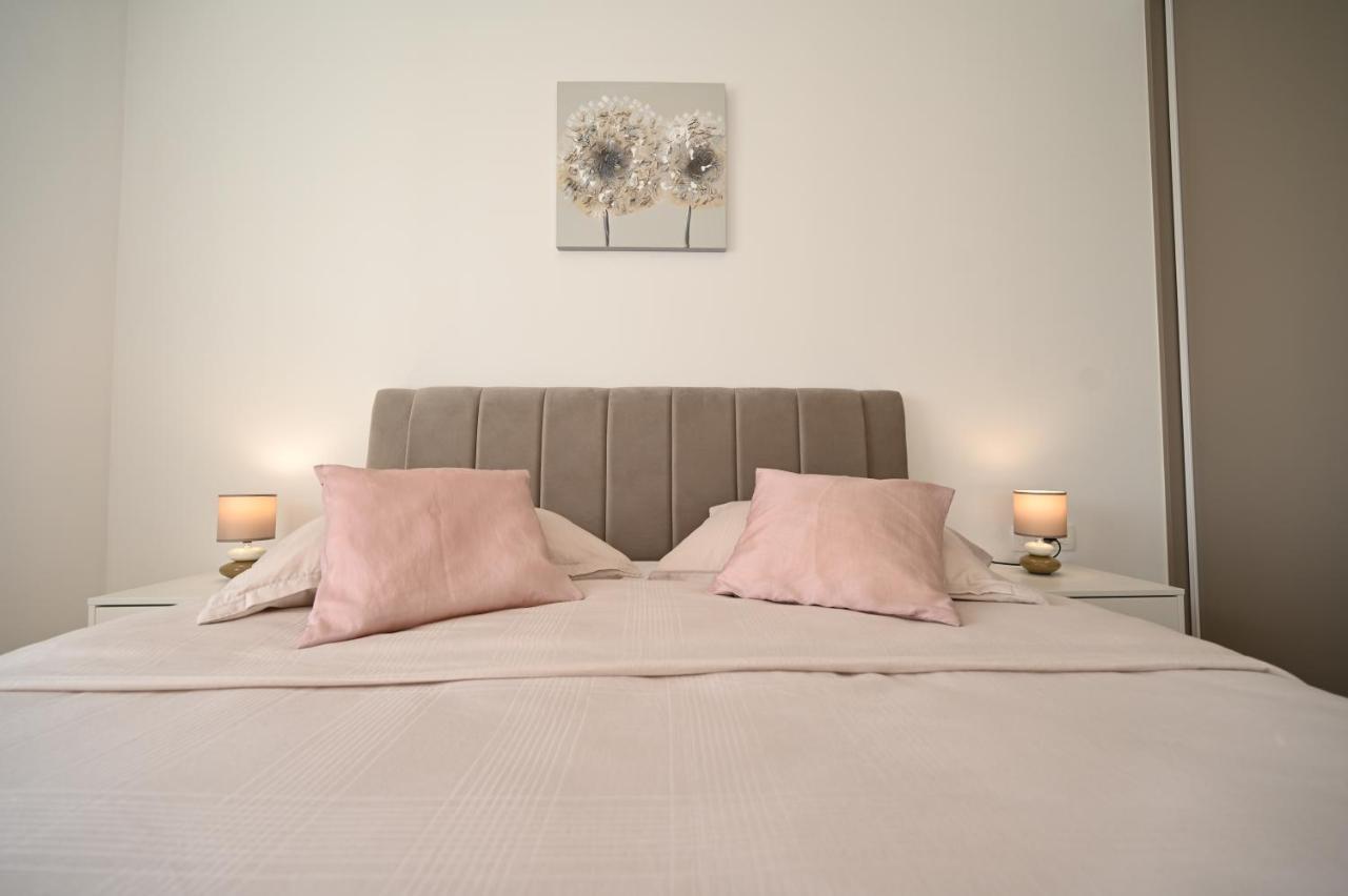 Apartman Lovre Zadar Exteriör bild